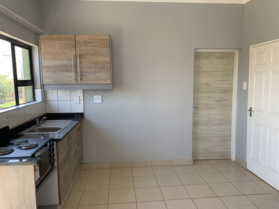 To Let 1 Bedroom Property for Rent in Villa Liza Gauteng