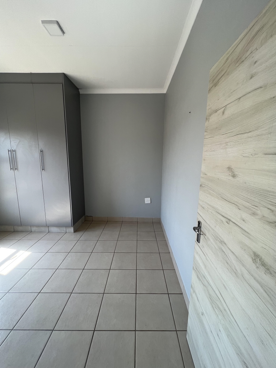 To Let 1 Bedroom Property for Rent in Villa Liza Gauteng