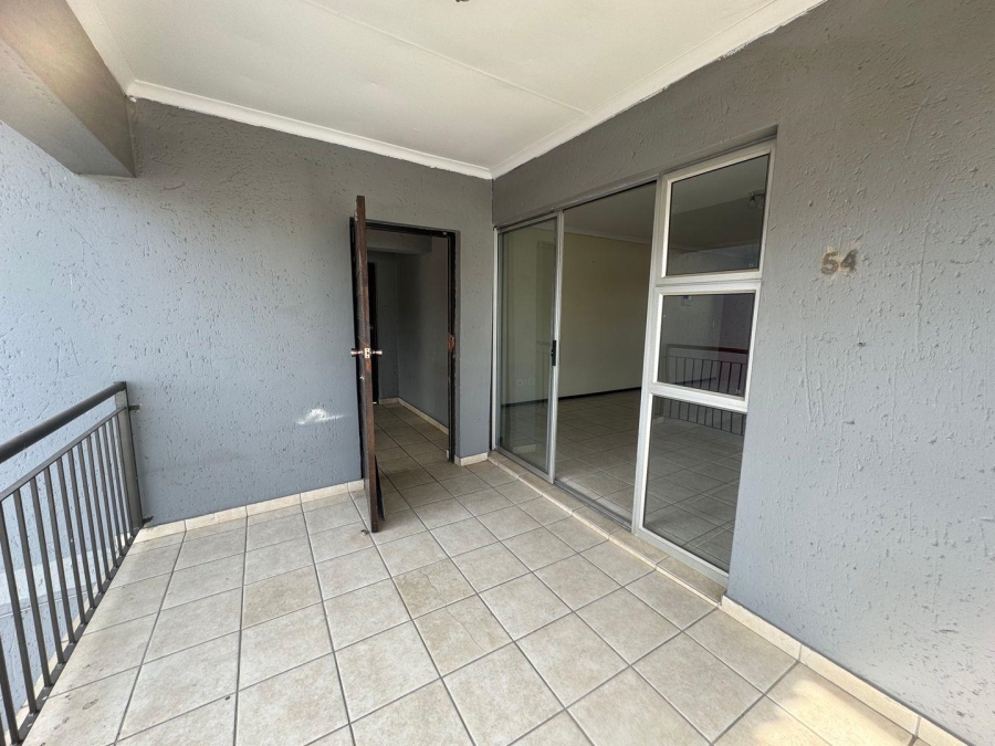 To Let 2 Bedroom Property for Rent in Bardene Gauteng