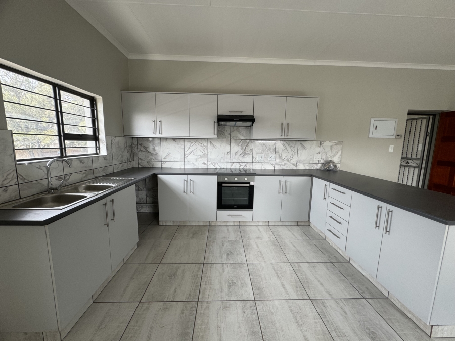 To Let 2 Bedroom Property for Rent in Germiston South Gauteng