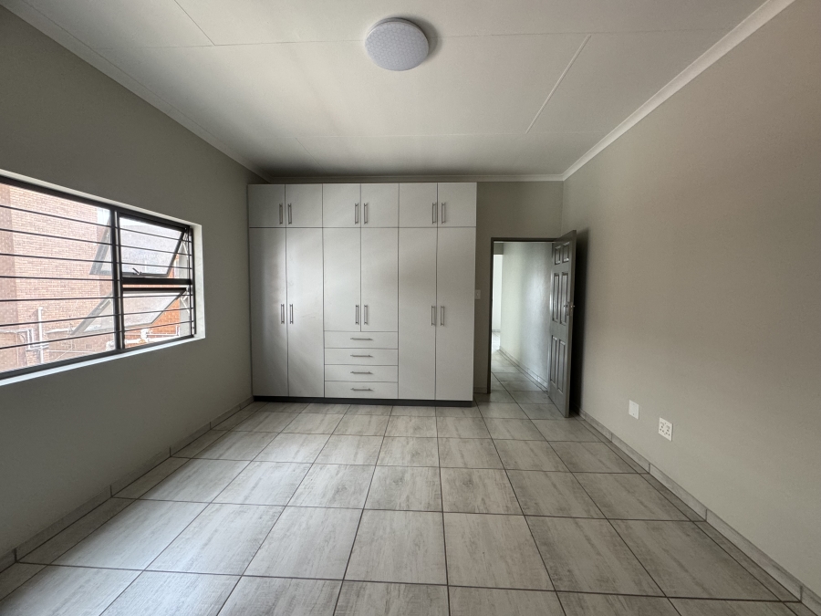 To Let 2 Bedroom Property for Rent in Germiston South Gauteng