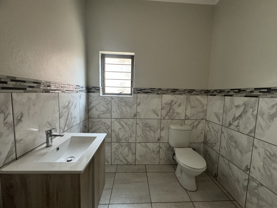 To Let 2 Bedroom Property for Rent in Germiston South Gauteng