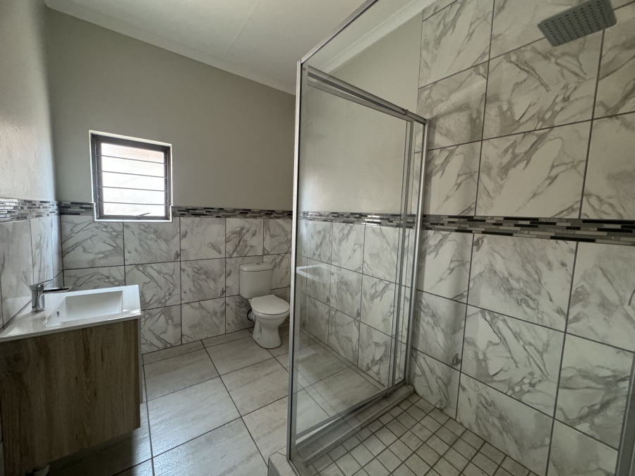 To Let 2 Bedroom Property for Rent in Germiston South Gauteng