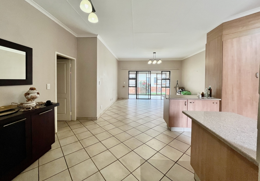 To Let 2 Bedroom Property for Rent in The Retreat Gauteng