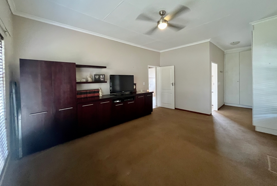 To Let 2 Bedroom Property for Rent in The Retreat Gauteng