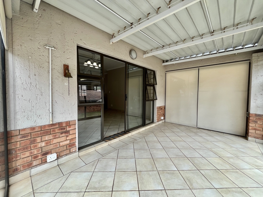 To Let 2 Bedroom Property for Rent in The Retreat Gauteng