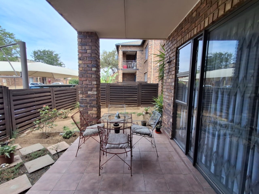 2 Bedroom Property for Sale in Sonneveld Gauteng