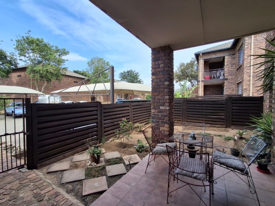 2 Bedroom Property for Sale in Sonneveld Gauteng