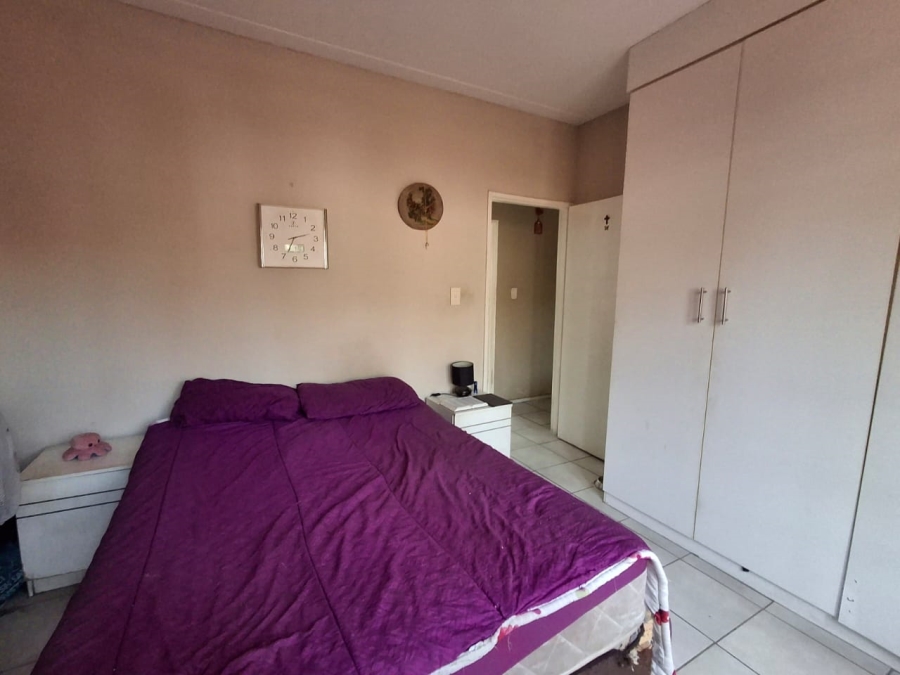 2 Bedroom Property for Sale in Sonneveld Gauteng