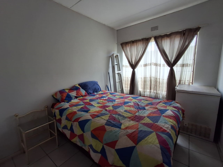 2 Bedroom Property for Sale in Sonneveld Gauteng