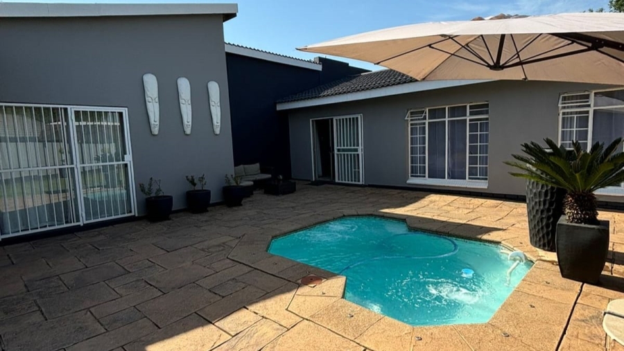 3 Bedroom Property for Sale in Golf Park Gauteng