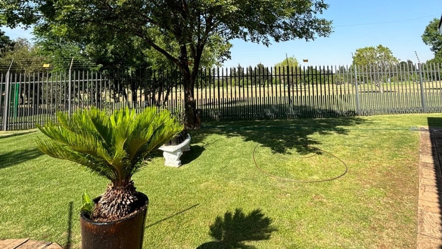 3 Bedroom Property for Sale in Golf Park Gauteng