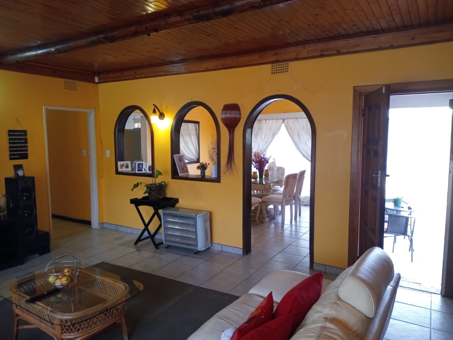 To Let 3 Bedroom Property for Rent in Unitas Park Gauteng