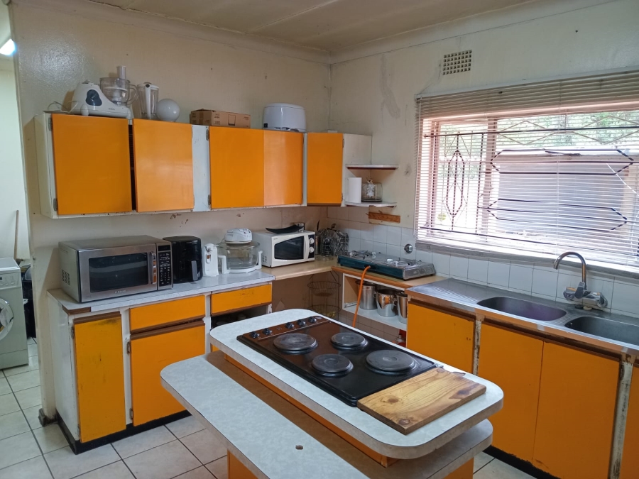 To Let 3 Bedroom Property for Rent in Unitas Park Gauteng