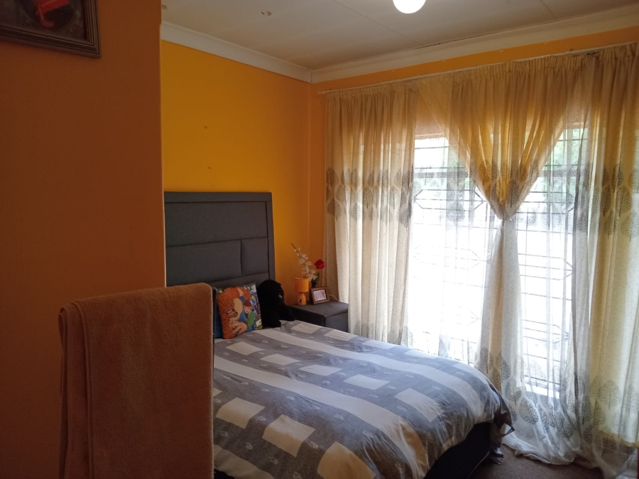 To Let 3 Bedroom Property for Rent in Unitas Park Gauteng