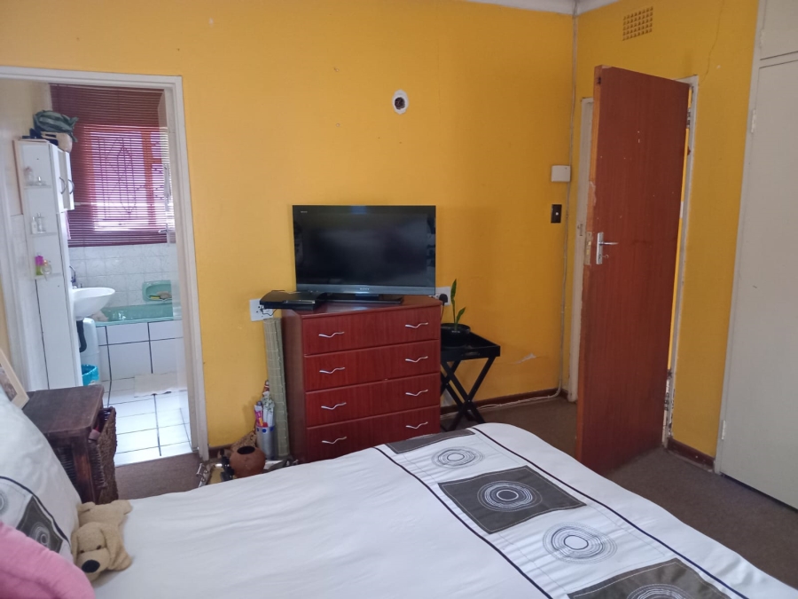 To Let 3 Bedroom Property for Rent in Unitas Park Gauteng