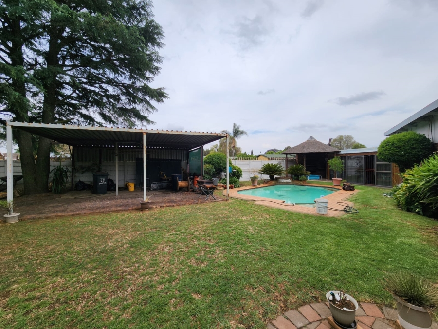 4 Bedroom Property for Sale in Brenthurst Gauteng