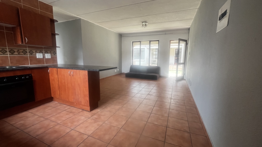 2 Bedroom Property for Sale in Helderwyk Gauteng