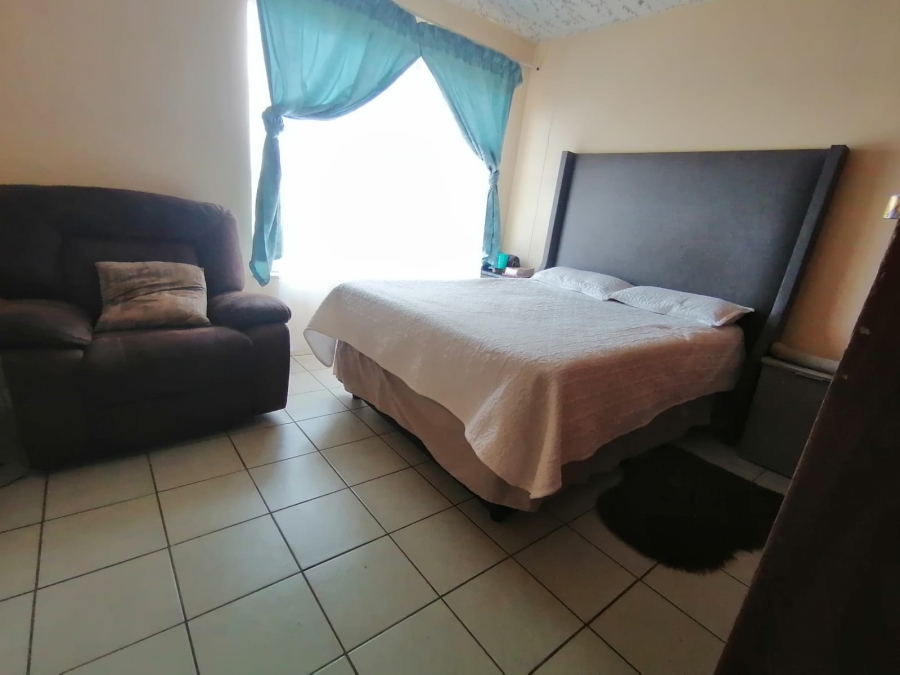 2 Bedroom Property for Sale in Silverton Gauteng