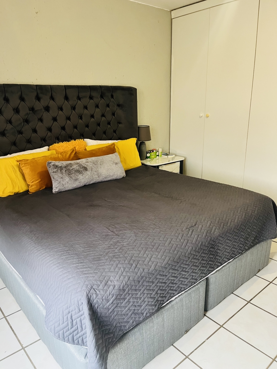 To Let 2 Bedroom Property for Rent in Buccleuch Gauteng