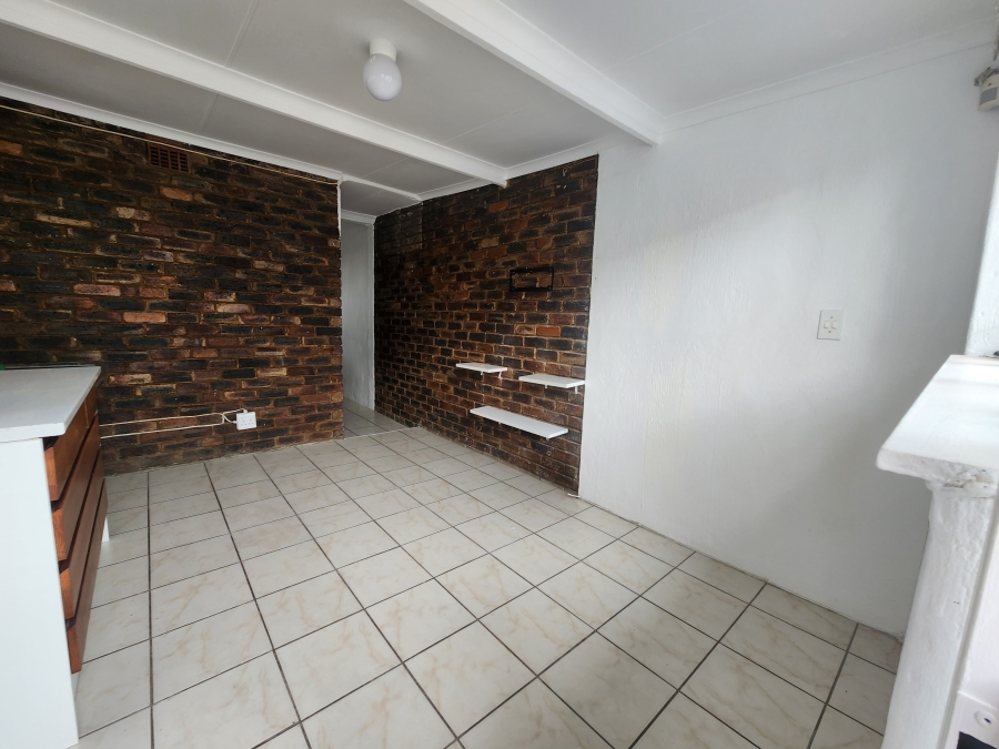 To Let 1 Bedroom Property for Rent in Montgomery Park Gauteng