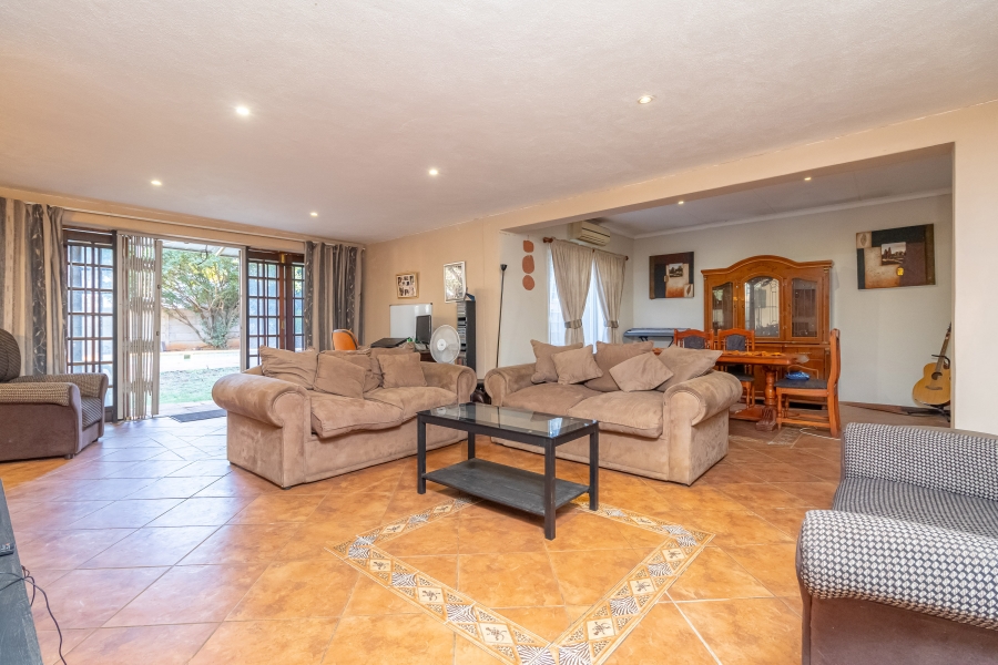 4 Bedroom Property for Sale in Doornpoort Gauteng