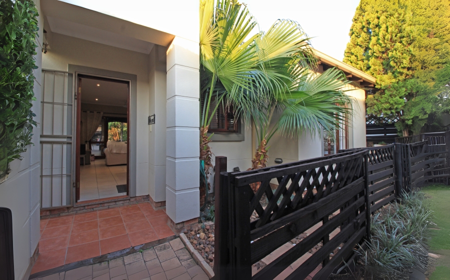 2 Bedroom Property for Sale in Paulshof Gauteng