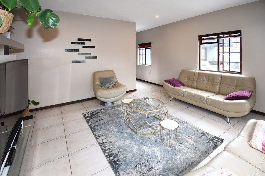 3 Bedroom Property for Sale in Carlswald Gauteng