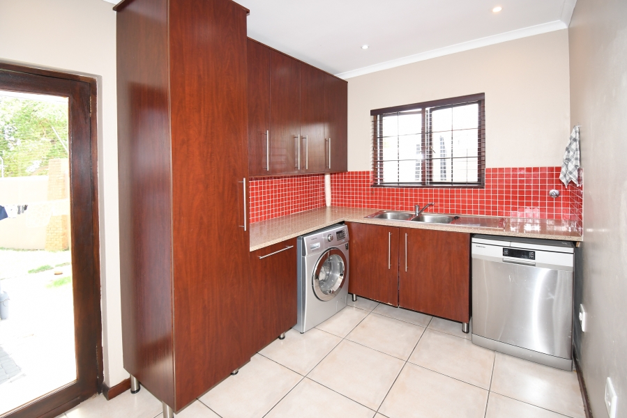 3 Bedroom Property for Sale in Carlswald Gauteng