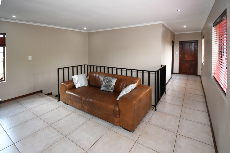 3 Bedroom Property for Sale in Carlswald Gauteng