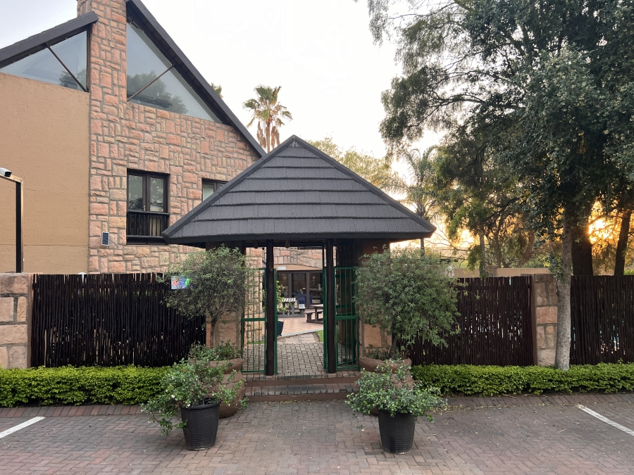 To Let 2 Bedroom Property for Rent in Douglasdale Gauteng