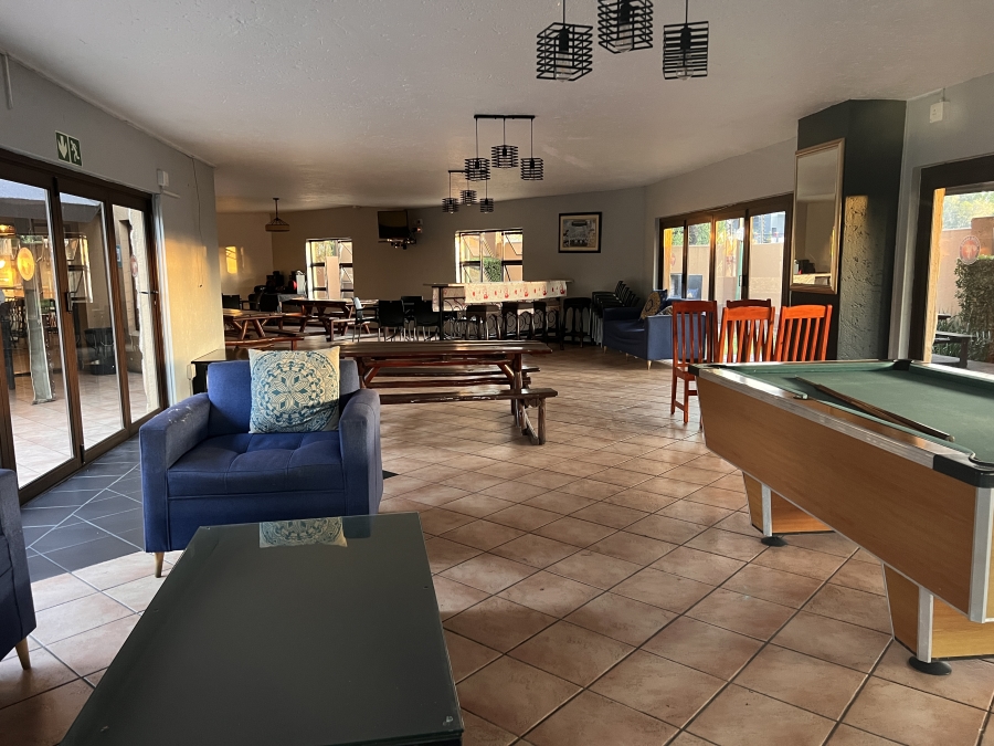 To Let 2 Bedroom Property for Rent in Douglasdale Gauteng