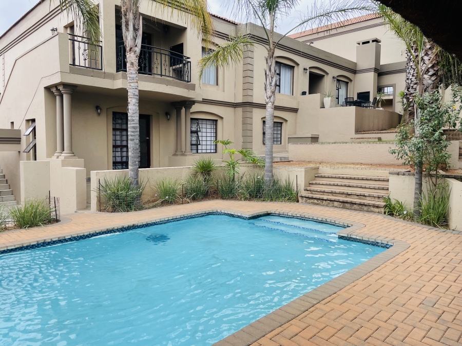 13 Bedroom Property for Sale in Rangeview Gauteng