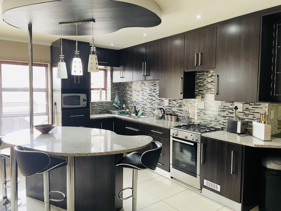 13 Bedroom Property for Sale in Rangeview Gauteng