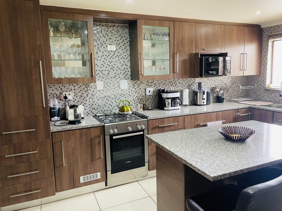 13 Bedroom Property for Sale in Rangeview Gauteng