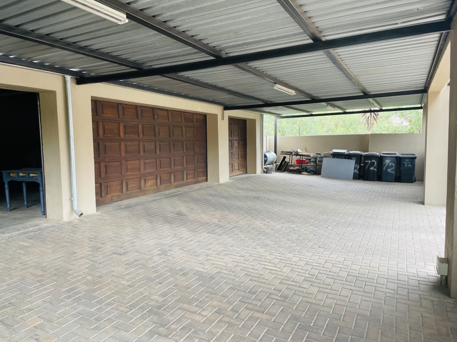 13 Bedroom Property for Sale in Rangeview Gauteng