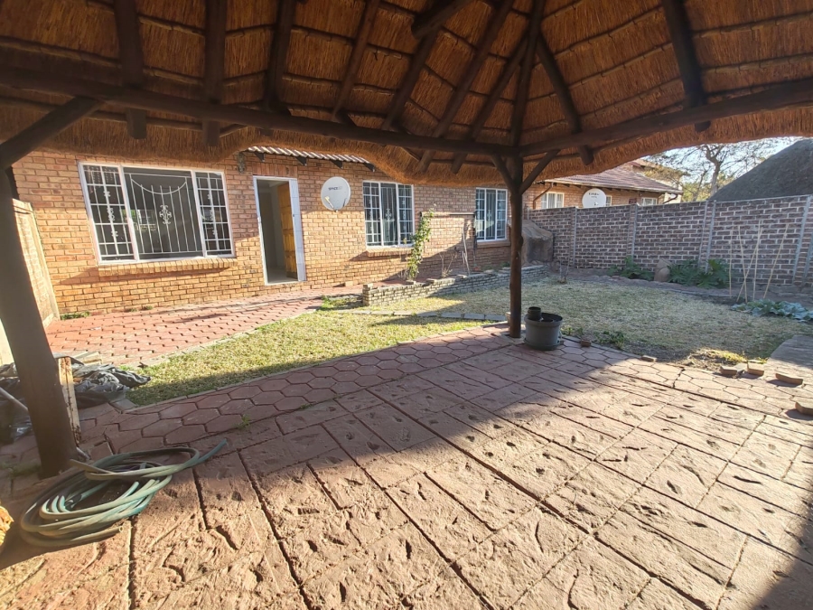 3 Bedroom Property for Sale in Annlin Gauteng