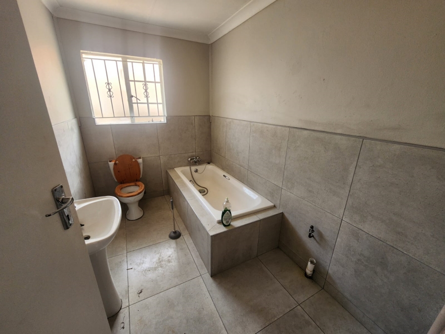 3 Bedroom Property for Sale in Annlin Gauteng