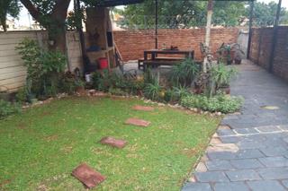 To Let 2 Bedroom Property for Rent in Sinoville Gauteng