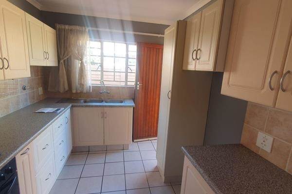 To Let 3 Bedroom Property for Rent in Dorandia Gauteng