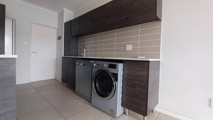 To Let 1 Bedroom Property for Rent in Oakdene Gauteng