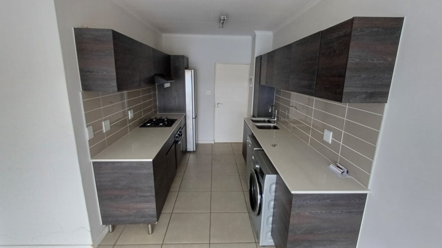 To Let 1 Bedroom Property for Rent in Oakdene Gauteng