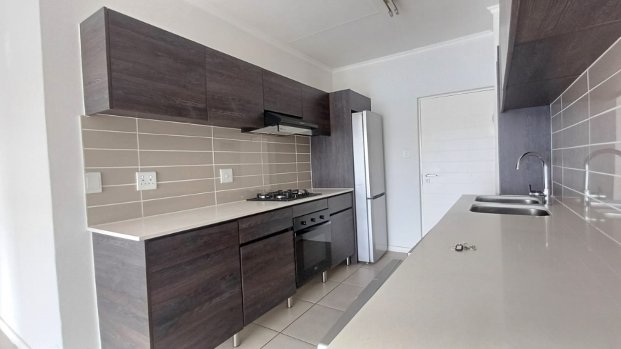 To Let 1 Bedroom Property for Rent in Oakdene Gauteng