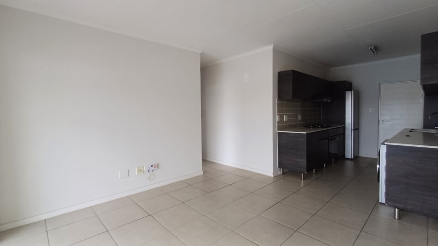 To Let 1 Bedroom Property for Rent in Oakdene Gauteng