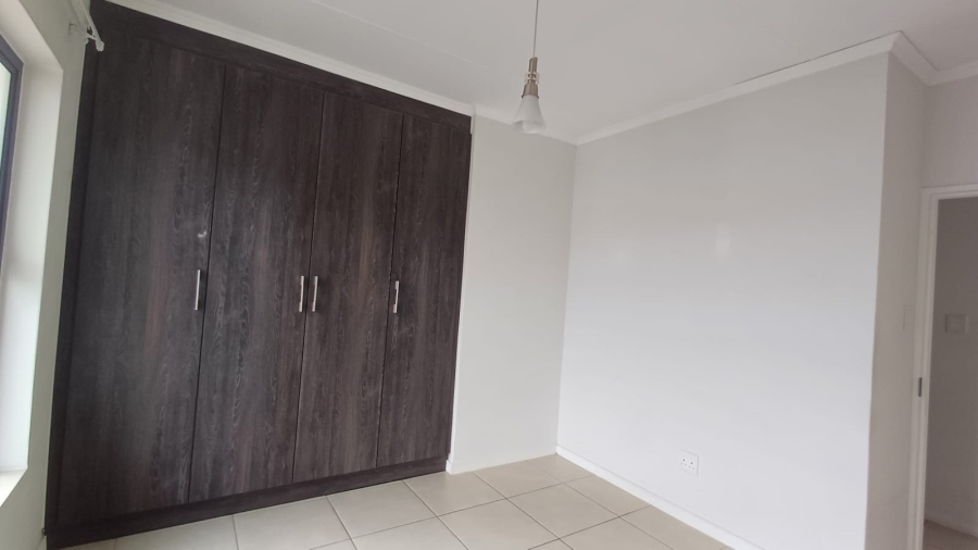 To Let 1 Bedroom Property for Rent in Oakdene Gauteng