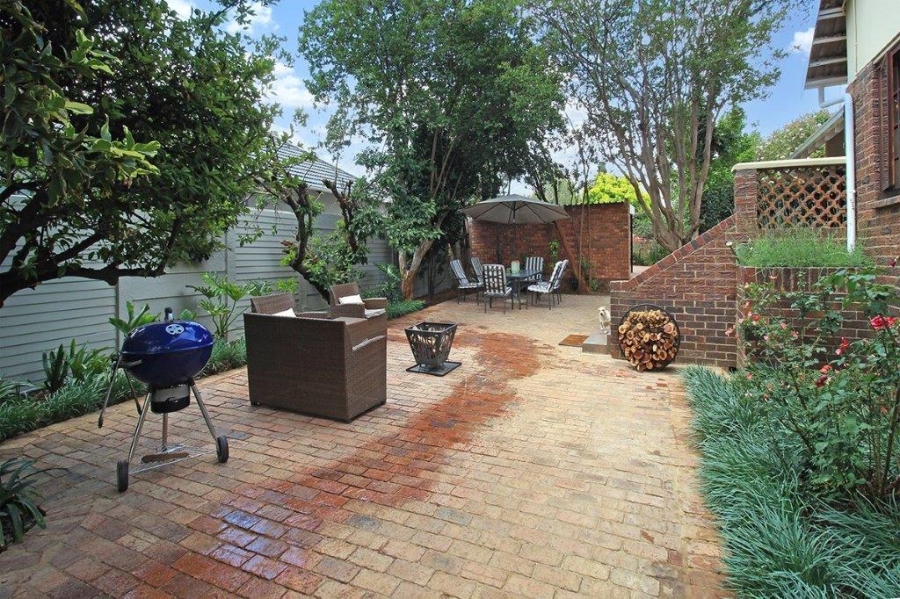 4 Bedroom Property for Sale in Dunvegan Gauteng