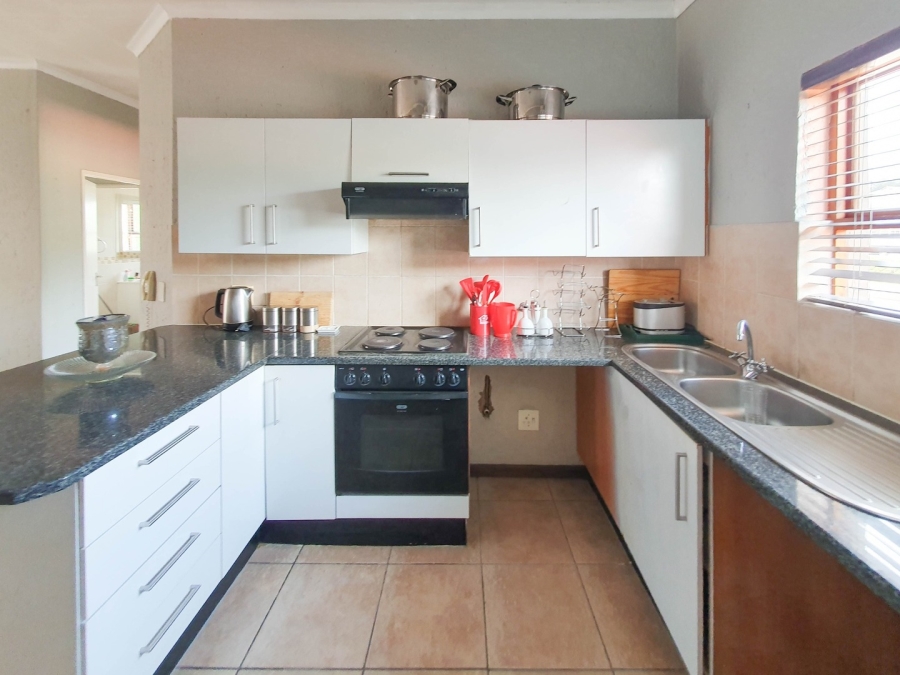 2 Bedroom Property for Sale in Paulshof Gauteng