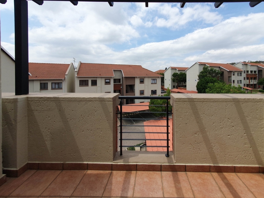 2 Bedroom Property for Sale in Paulshof Gauteng