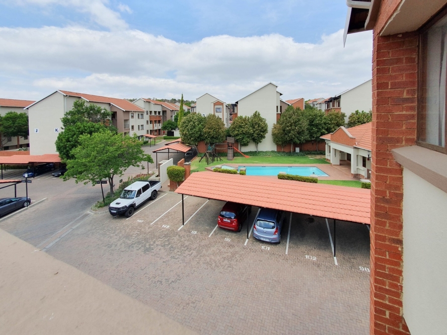 2 Bedroom Property for Sale in Paulshof Gauteng