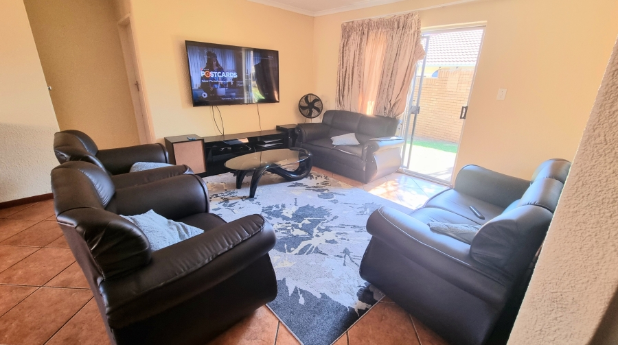 3 Bedroom Property for Sale in Halfway Gardens Gauteng